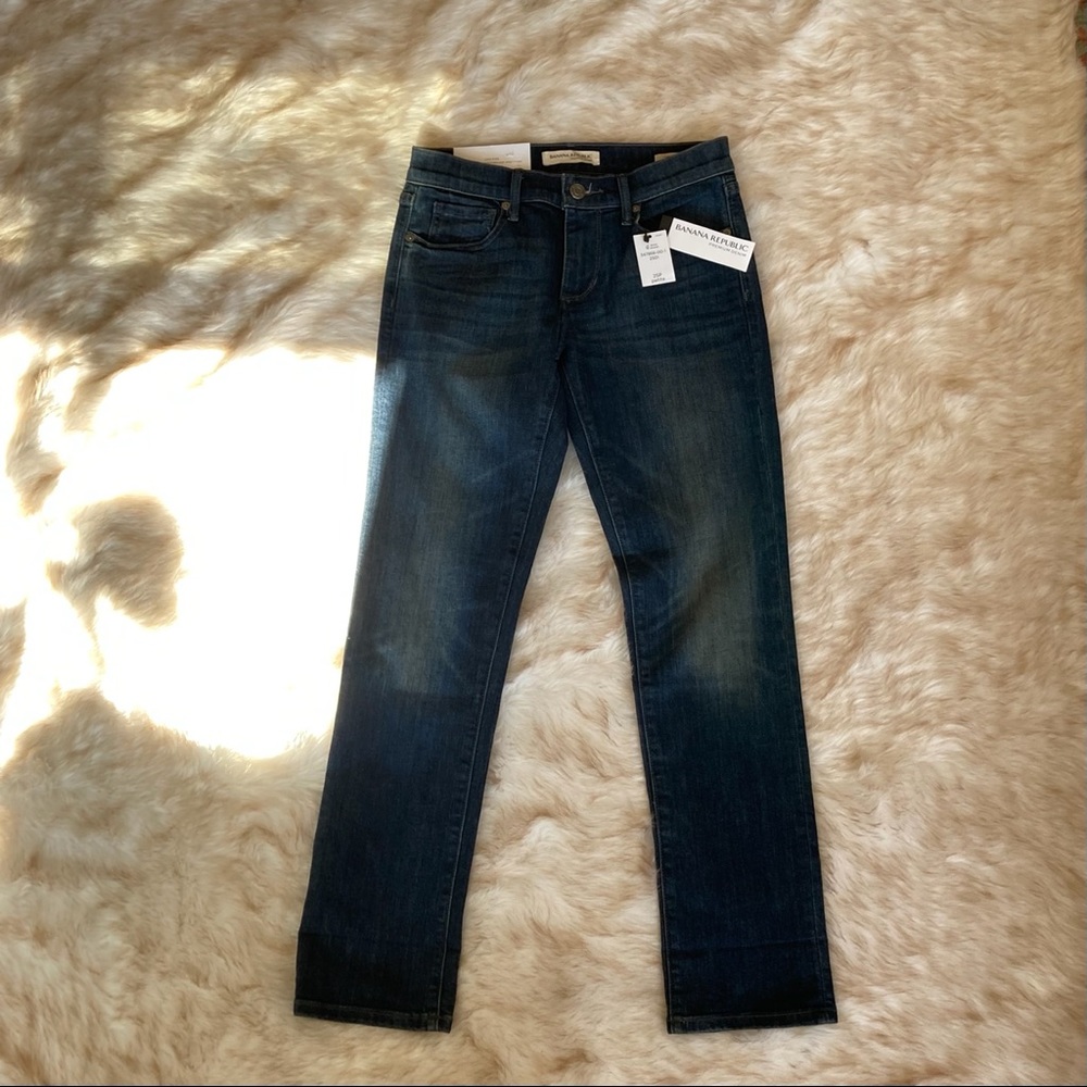 NWT Banana Republic Low Rise Straight Jeans 25P